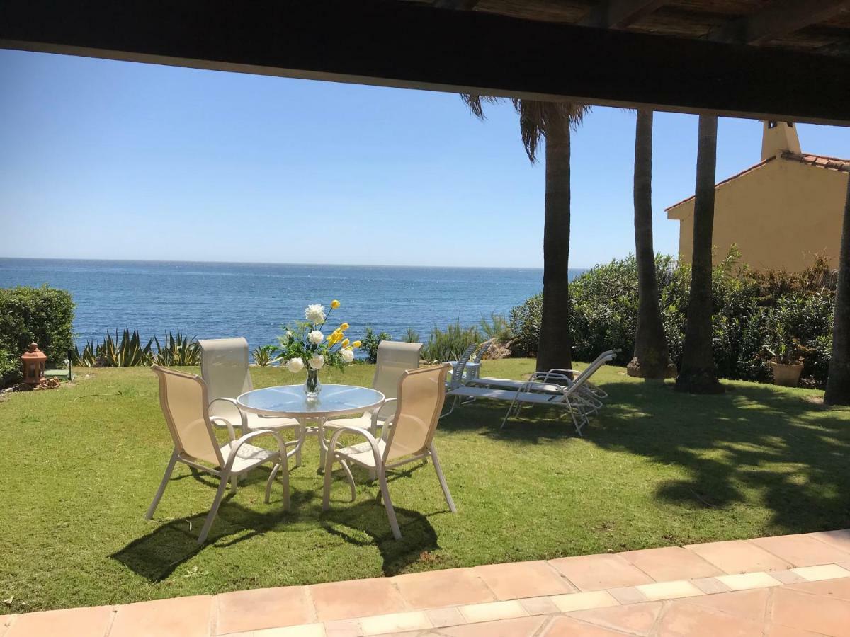 Urb Playa Azul 24 Villa Estepona Luaran gambar